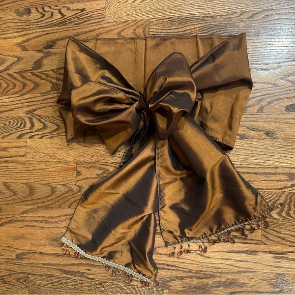 14 Chair Bows, Table Runners, Wreath, Tree and/or Staircase Garland and more! - Picture 8 of 11